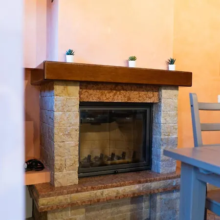 Color House Vista Διαμέρισμα Brienno